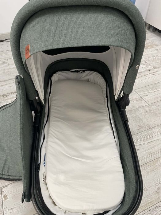 Vând cărucior 2 în 1 Lionelo Mika, în stare foarte bună.