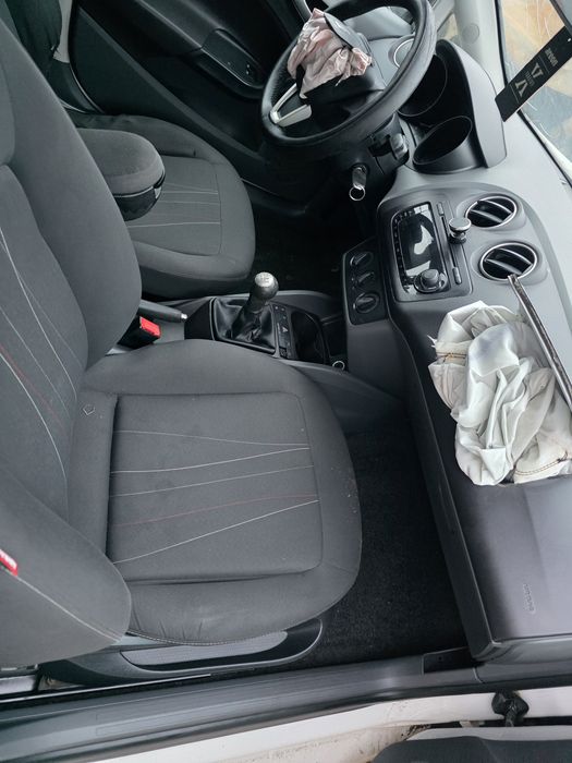 Dezmembrez Seat Ibiza 1.2tdi