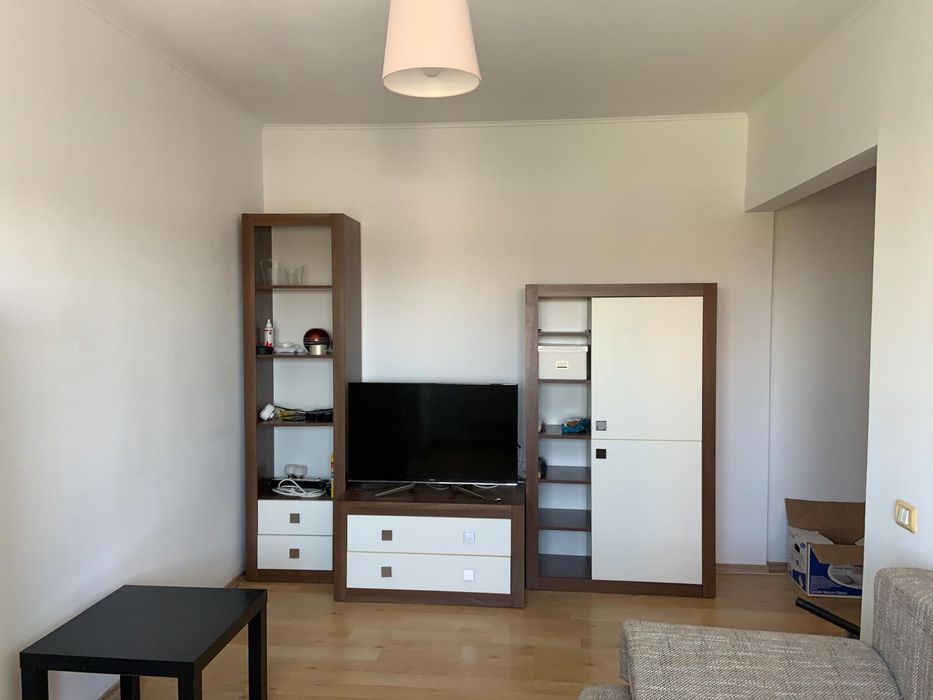 Garsoniera decomandata 33mp de inchiriat