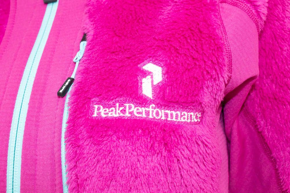 Peak Performance BlackLight HighLoft дамско яке цикламено полар S