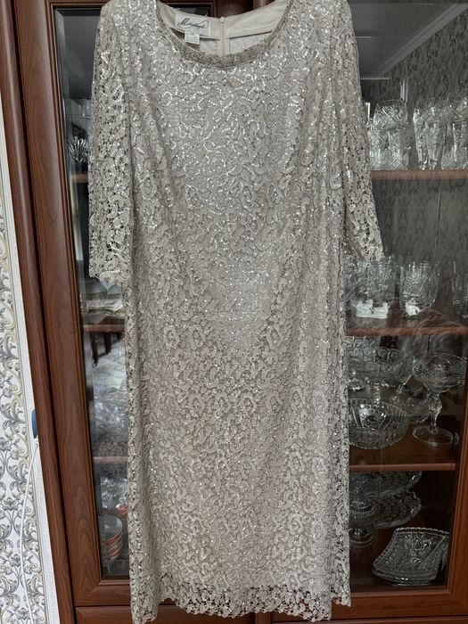 Продам платье