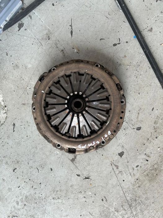 ambreaj ford focus 1.6 benzina