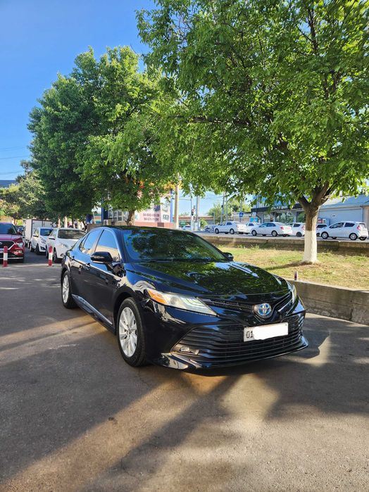 Toyota Camry Gibrid 2021