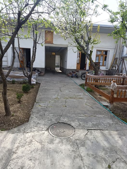 Sroʻchniy Chilonzorda hovli sotiladi