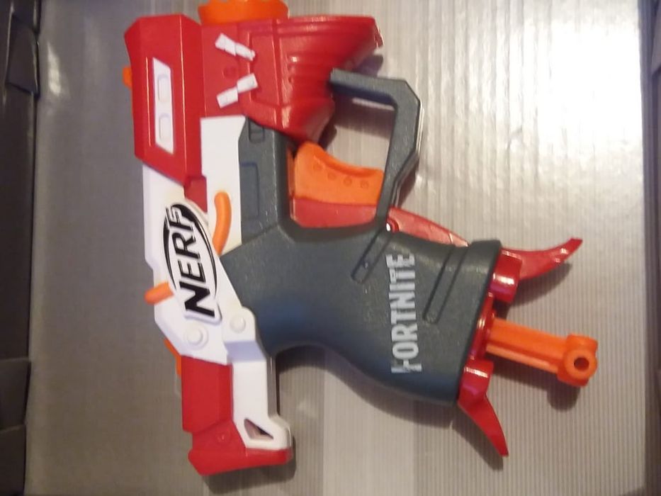 Продам нерф пистолет   FORTNITE ( оригинал)