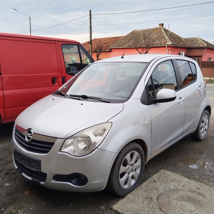 Aripa stanga/dreapta Opel Agila B an 2008-2015