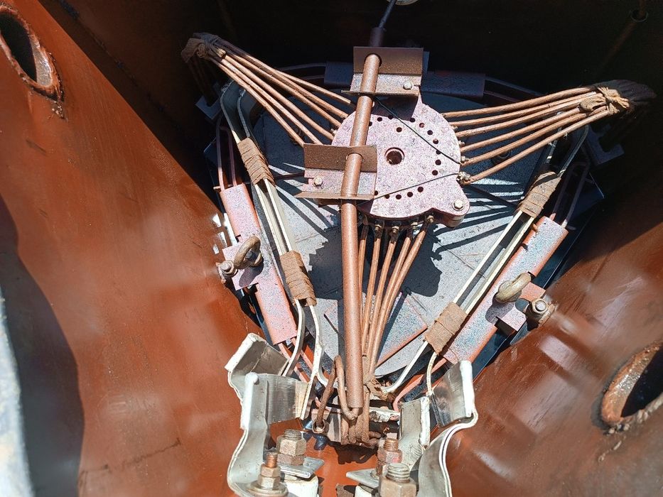 Трасфарматор сотилади