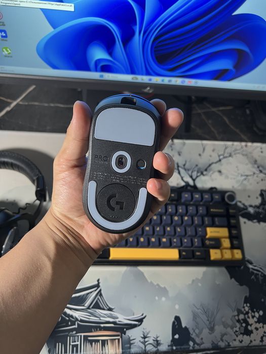 Logitech G Pro X Superlight 2 — отличное состояние