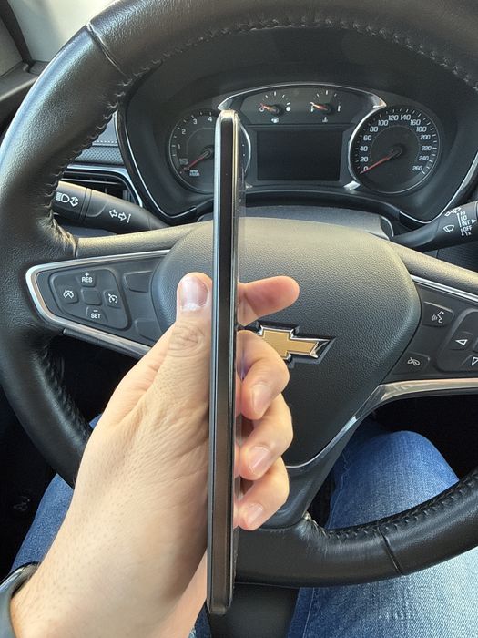 Продаётся Honor 200 двух сим-карты