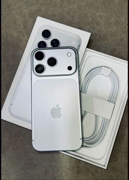 Iphone 17 pro max!