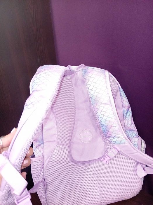 Ученическа раница с ортопедичен гръб