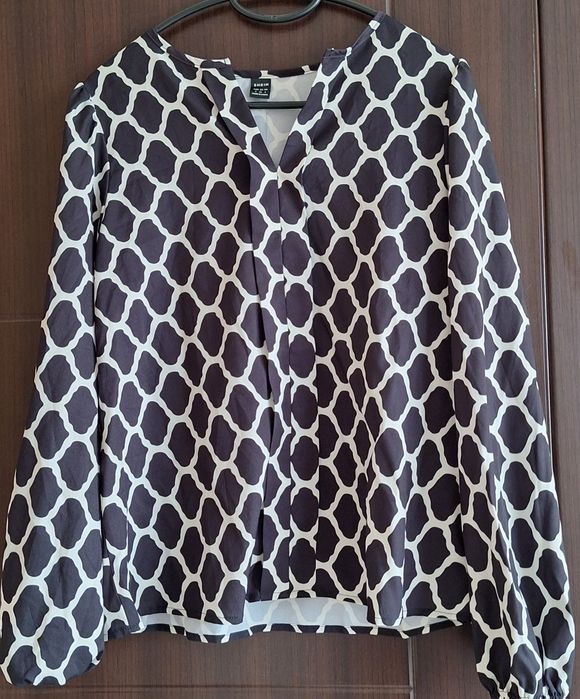 Дамски ризи 5 лв за брой