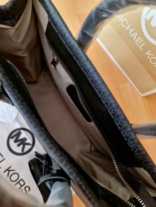 Geanta damă,new collection, model Maxy,curea detasabila, saculet inclu