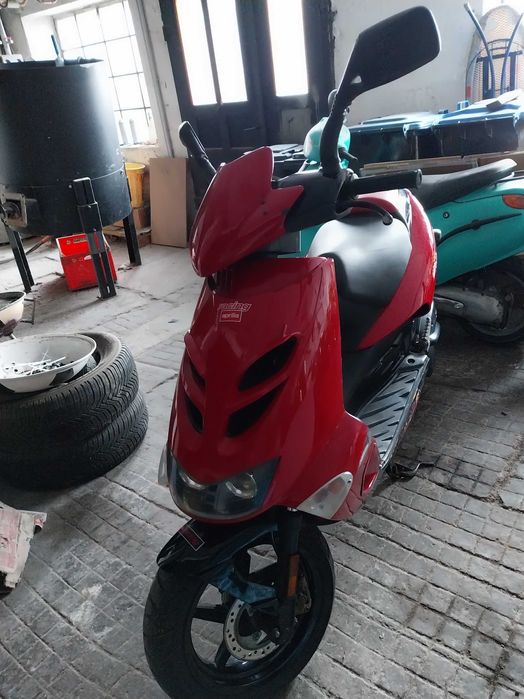 Scuter aprilia sr50