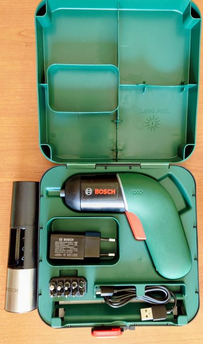 Сет Daewoo 3 машини и BOSCH IXO 6 в кутия+приставка тирбушон Bosch IXO