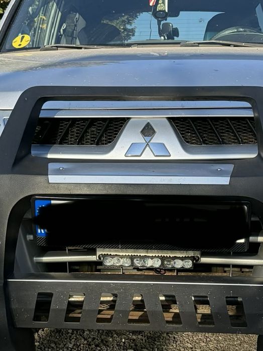 Mitsubishi pajero