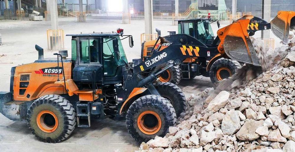 Погрузчик XCMG XC958 3,5 куба джойстик