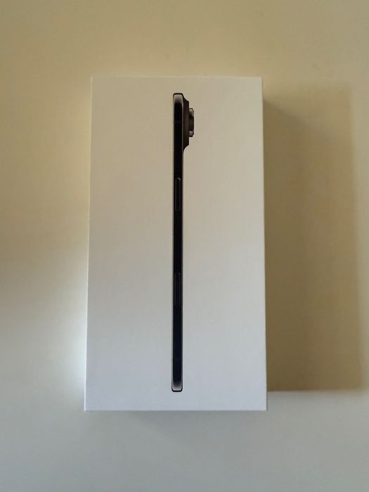 iPhone Air, 256 GB, черен