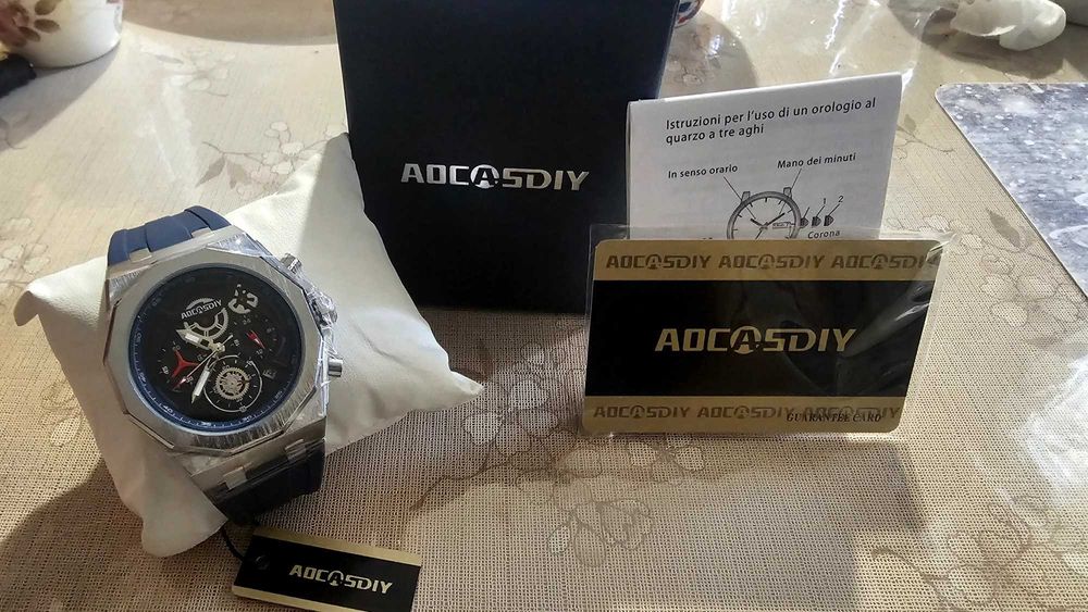 Нов Мъжки стилен и много удобен часовник!