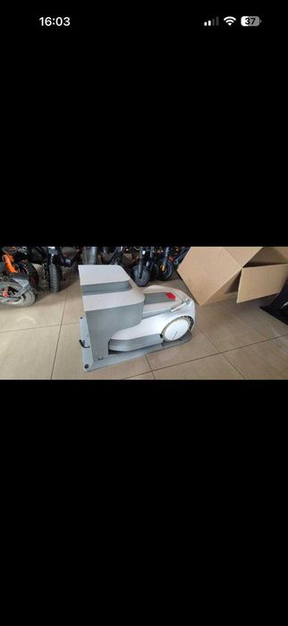 Robot de tuns iarba robotizată ECOVACS GOAT G1-800 – Stare excelentă, Set complet