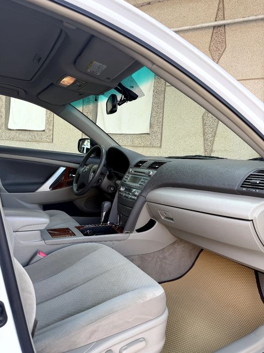 Toyota Camry отличный машина