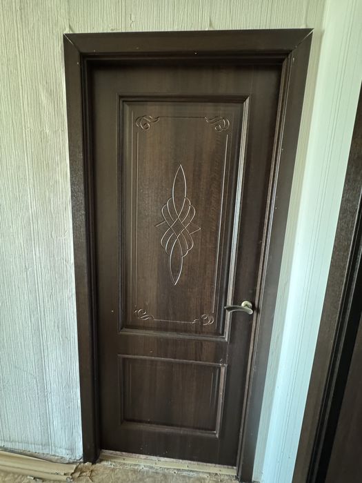Продам двери в хорошем состоянии