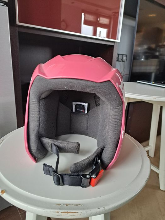 Детска каска за ски