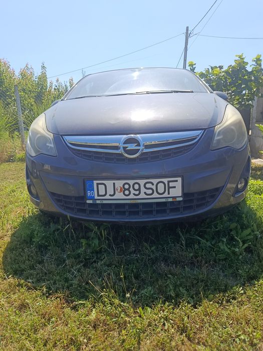 Vând Opel Corsa 2011.