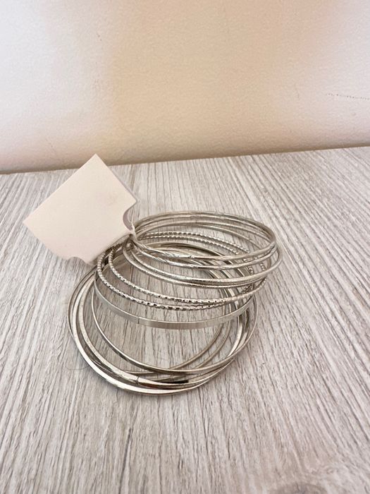 Комплект гривнии