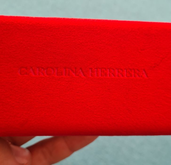 Carolina Herrera Toc Etui Cutie Ochelari