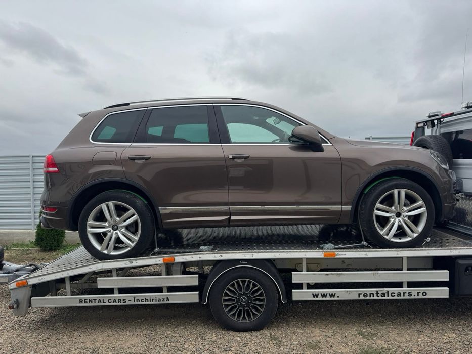 Dezmembrez Volkswagen Touareg 7P 2013 R-Line LH8Z
