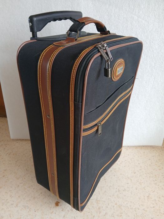 Куфар на колелца