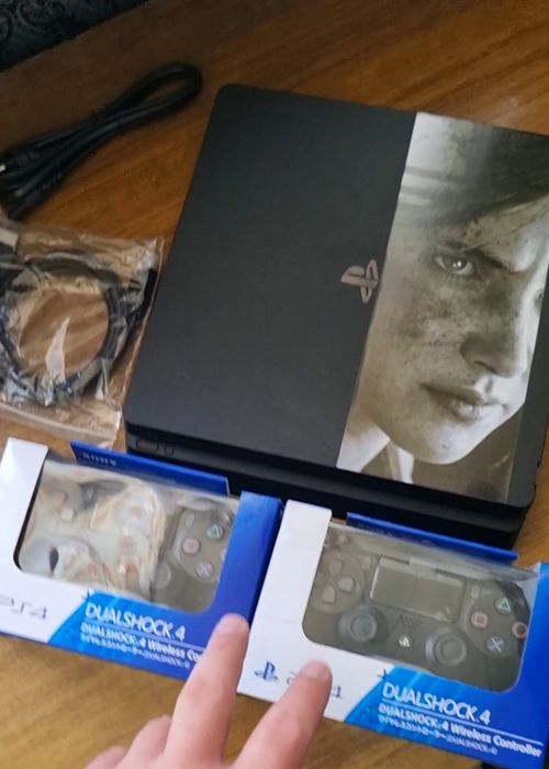 PS4 slim 12.52 versiya 500 GB