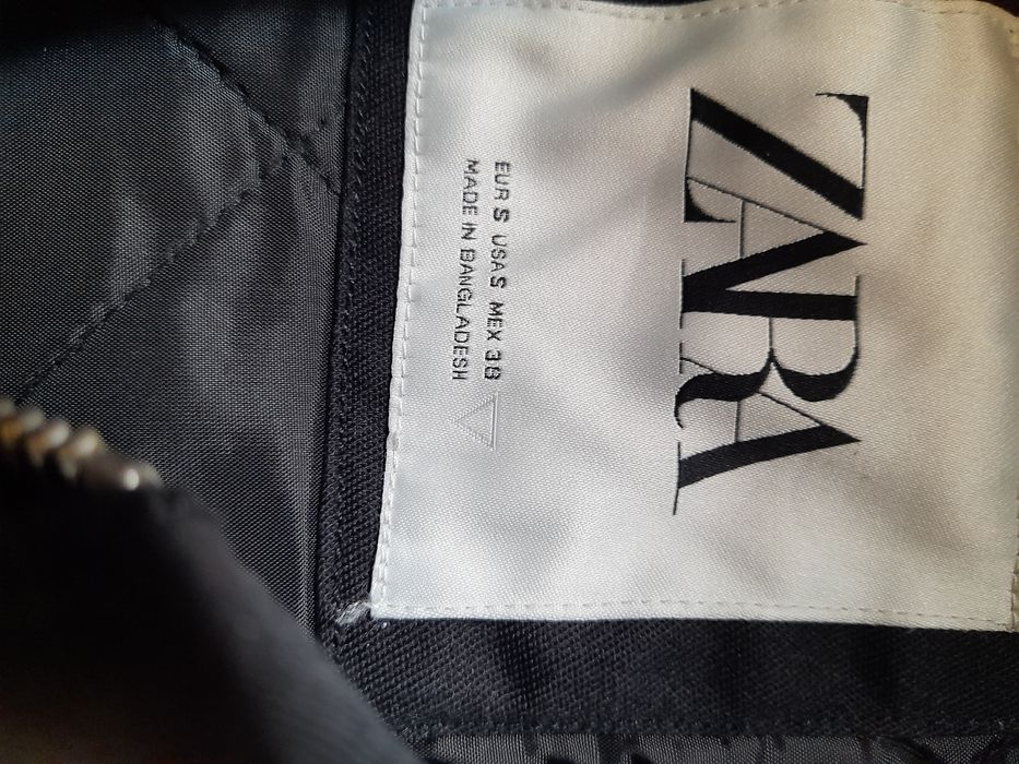 Мужская стильная куртка  из плотной джинсовой ткани