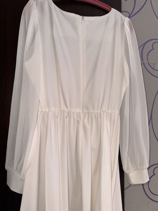 Белое платье вечернее