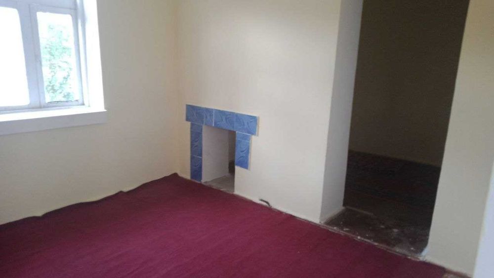 Uy sotiladi (6 sotik 4 xona remont bogan)