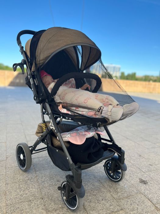 Детская коляска для прогулок