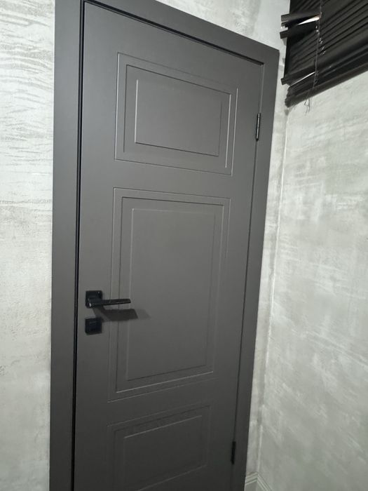 Продам двери цвета антрацит