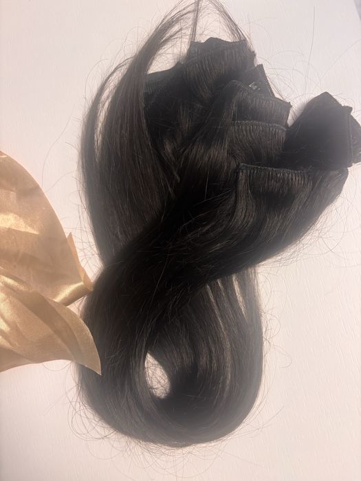 Естествена коса на клипси