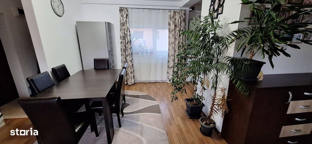 Apartament 3 camere 74 mp, etaj 3/3, BRADET