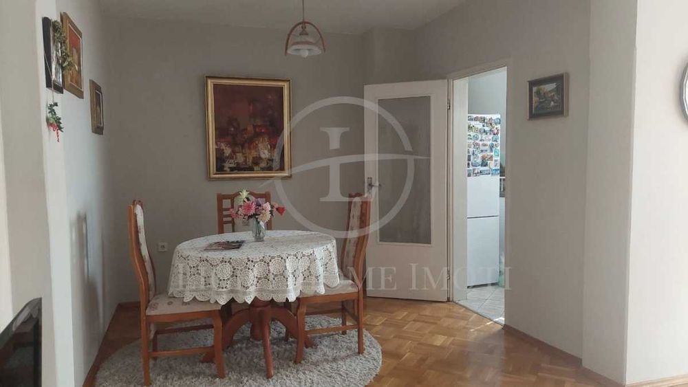 Продава се Тристаен апартамент в Пловдив, Център - 98 кв.м за 1770 €/кв.м - Снимка #3