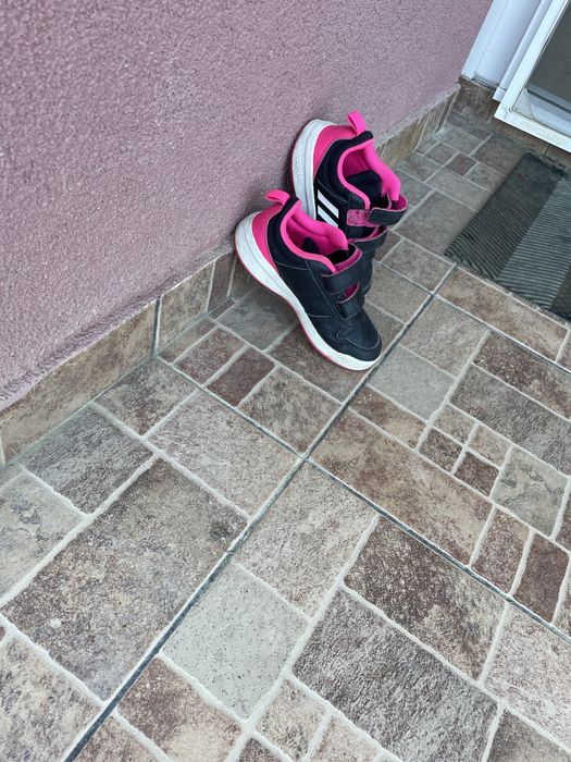 Adidași fete marca Adidas mărime 29