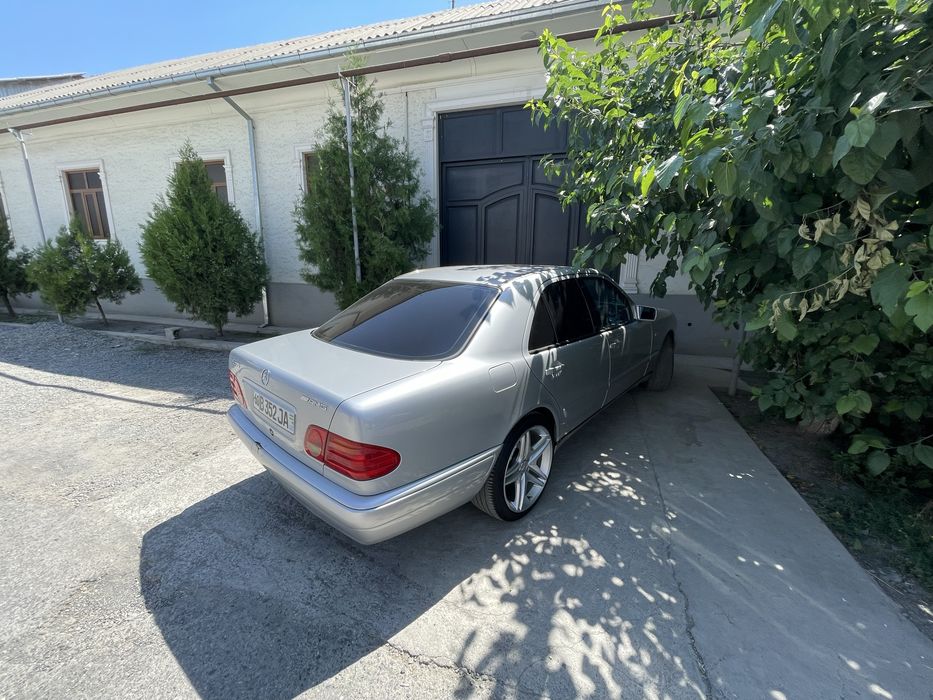Mercedes benz w210