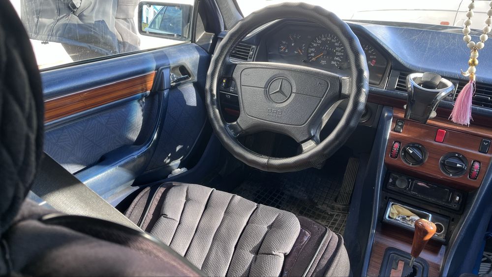 Машина продаётся