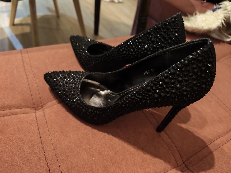 Елегантни, стабилни обувки!