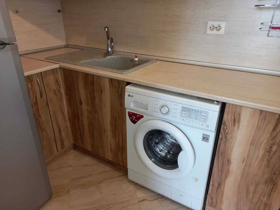 Дава се под наем Четиристаен апартамент в Велико Търново, Акация - 126 кв.м за 382.5 € - Снимка #7