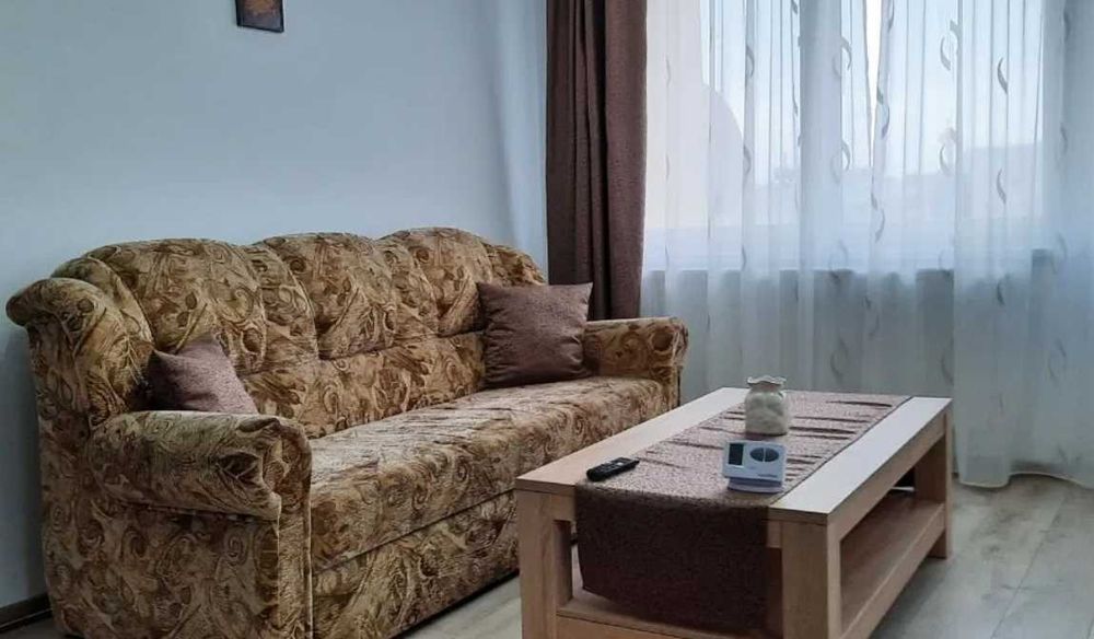 Дава се под наем Двустаен апартамент в Пловдив, Кършияка - 67 кв.м за 270.3 € - Снимка #1