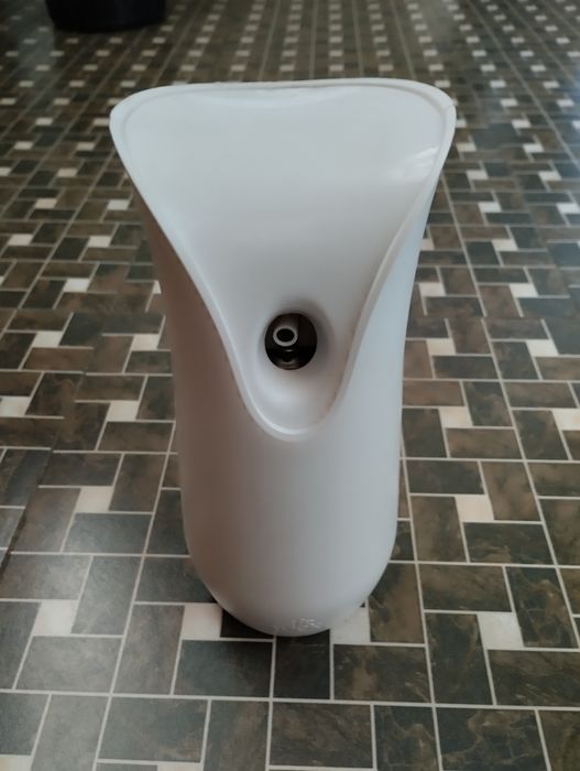 Продается диспенсер освежитель воздуха