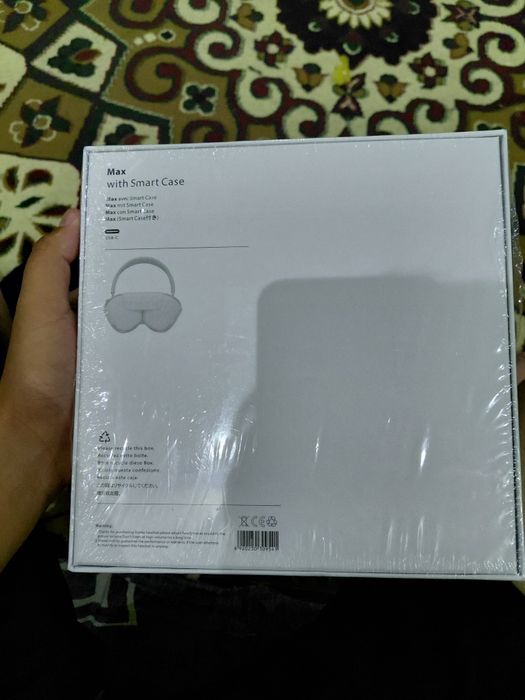 Air Pods Max with