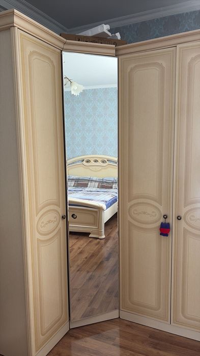 Продам спальный гарнитур